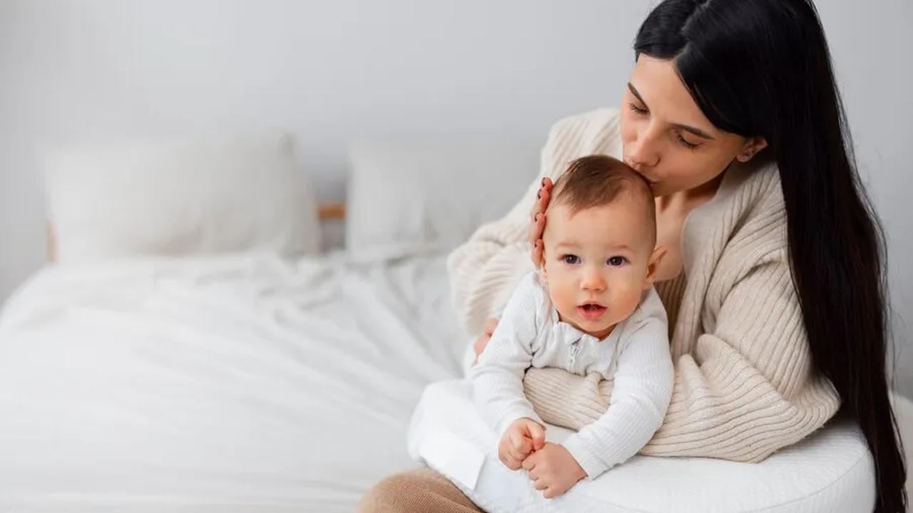 10. Posisi Kepala yang Tinggi: Membantu anak Bernapas Lebih Mudah