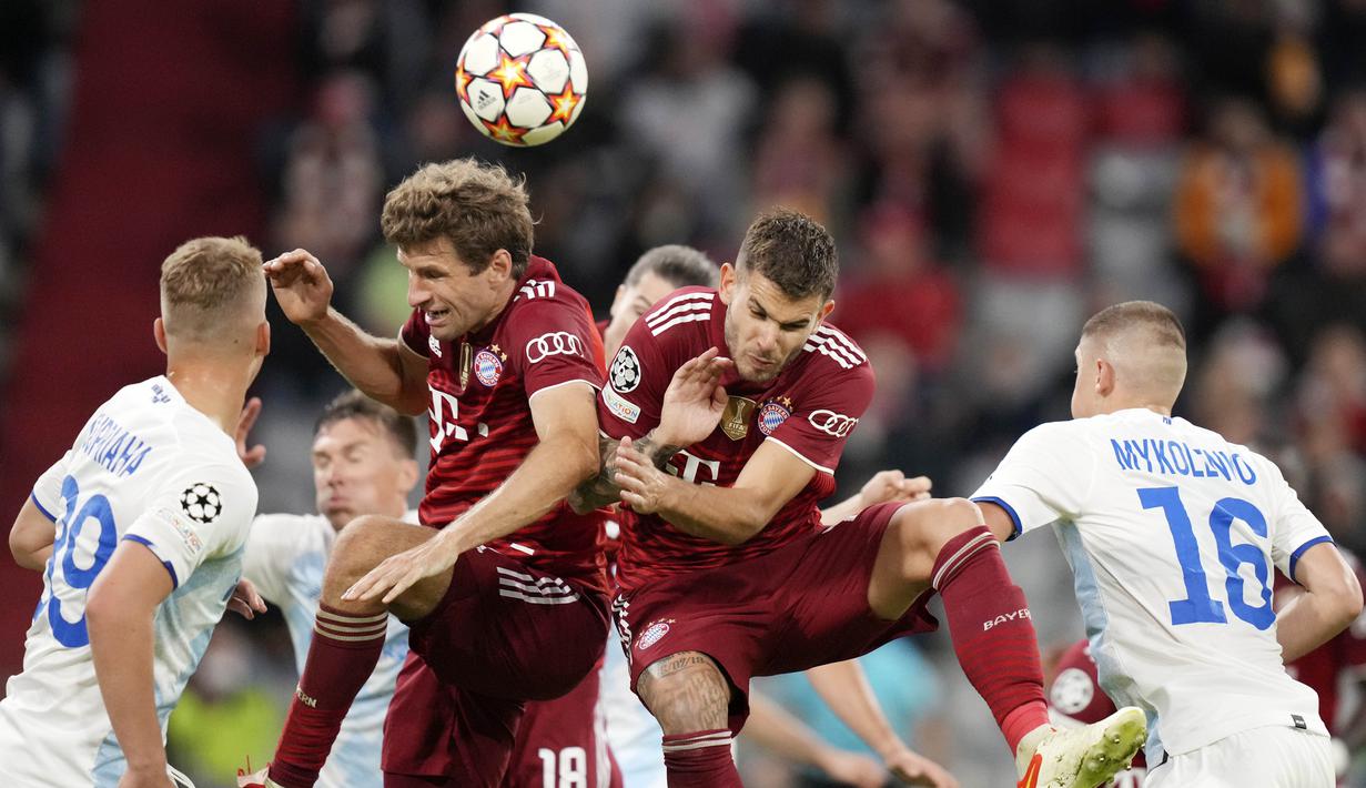 Klub raksasa Jerman itu masih terlalu tangguh atas lawannya dan Bayern Munchen menang dengan lima gol tanpa balas. (AP/Matthias Schrader)