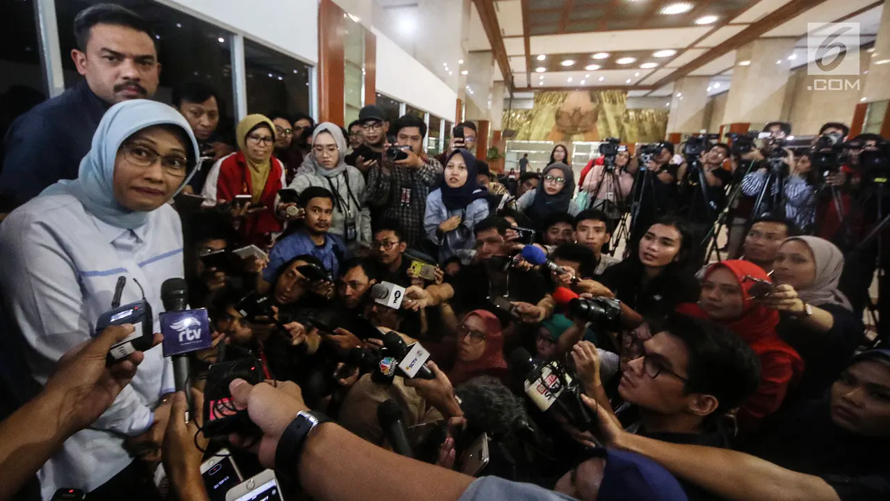 Plt Dirut PLN Beri Keterangan Usai Bertemu Komisi VII DPR