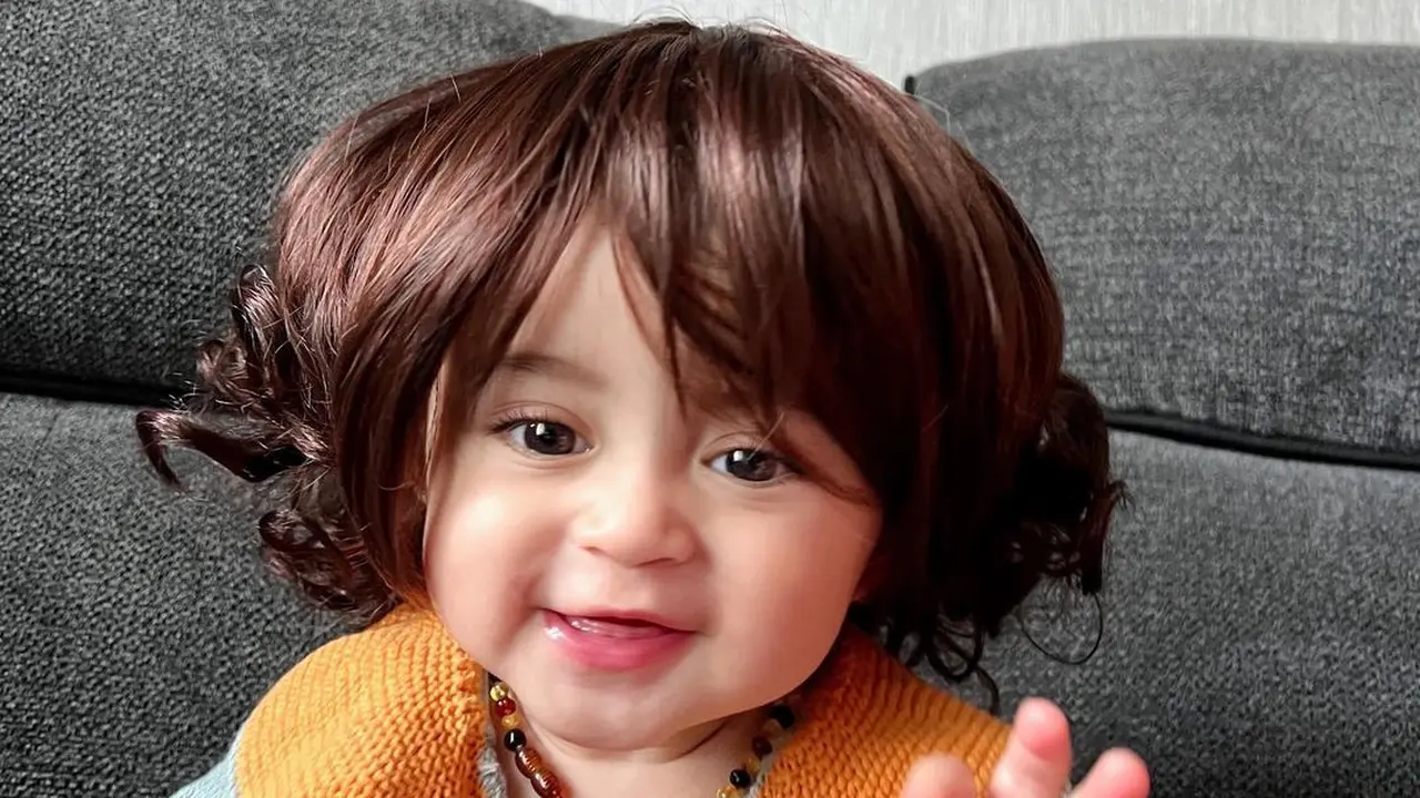 [Fimela] Guzel anak Ali Syakieb dan Margin