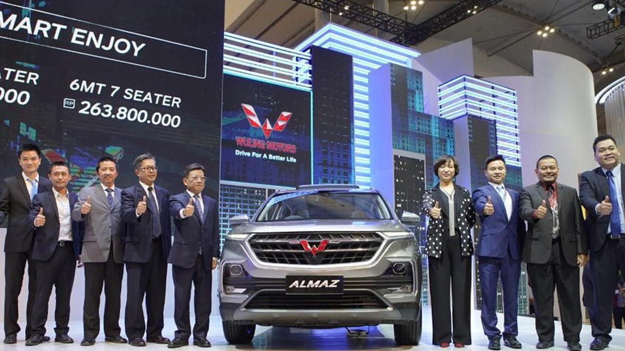 Wuling Almaz adalah nama mobil tersebut