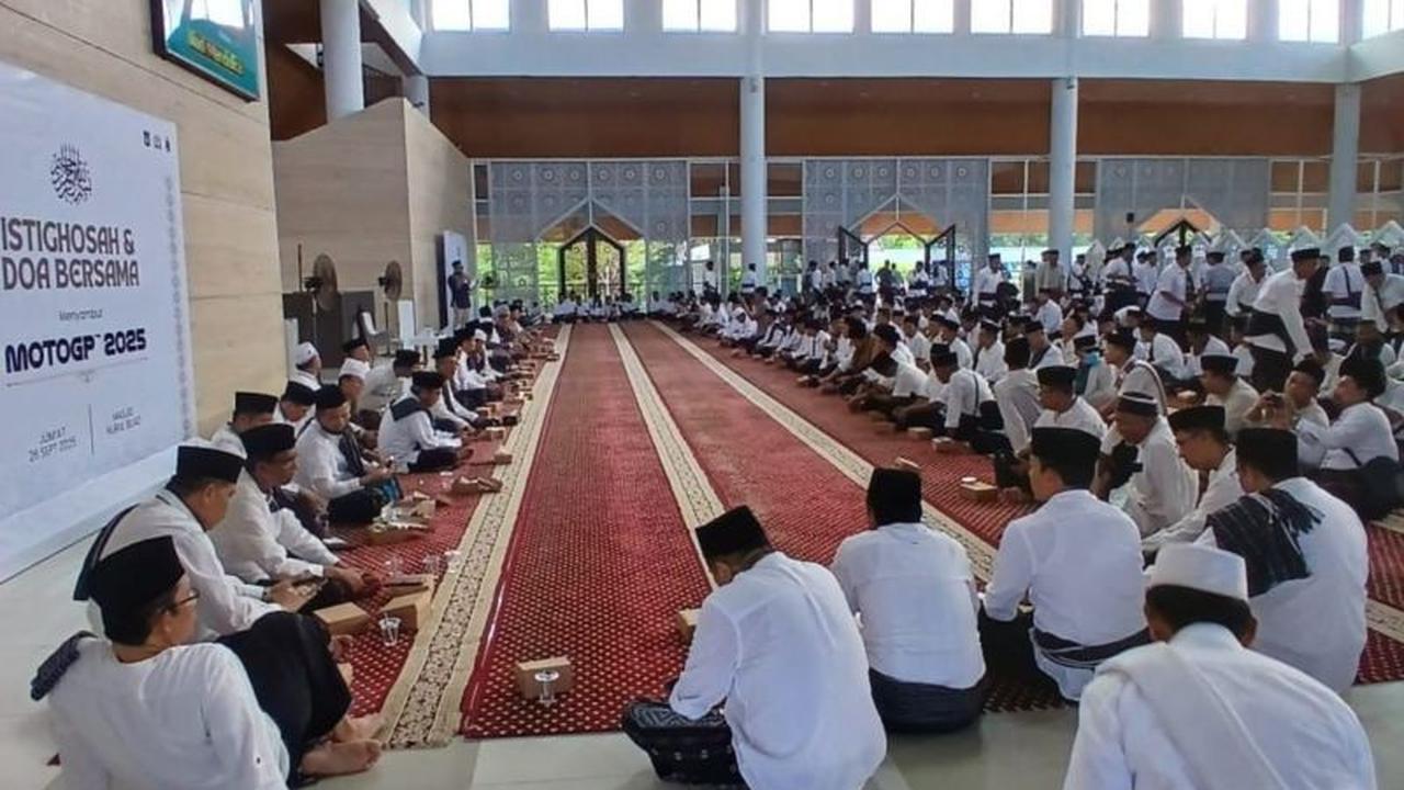 Unik! Pemkab Lombok Tengah Gelar Doa Bersama Demi Suksesnya MotoGP Mandalika 2025