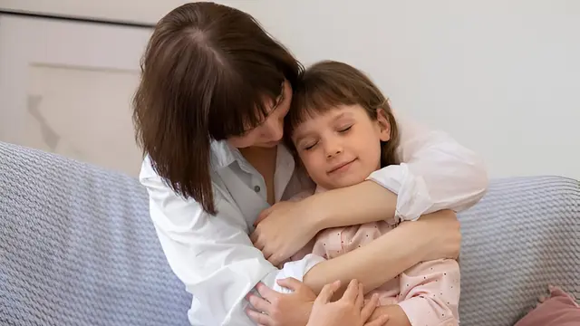 Ajarkan Empati Sejak Dini, Begini Cara Mendidik Balita untuk Berani Minta Maaf - 2