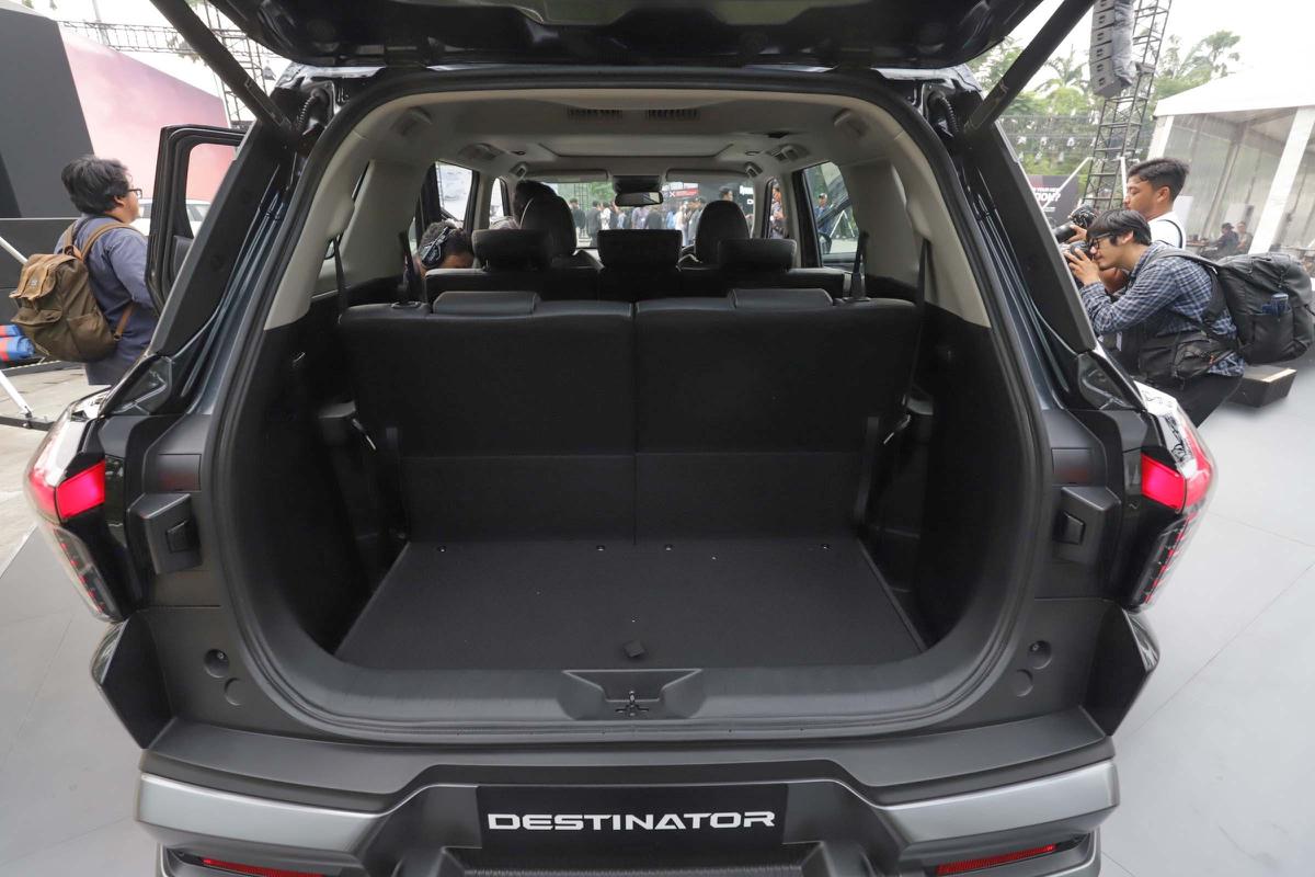 FOTO: Mitsubishi Destinator Resmi Dirilis, SUV Keluarga dengan Mesin 1.5L Turbo