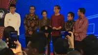Alasan Jokowi Kenakan Kaus Saat Resmikan Kereta Bandara