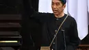 Tahun lalu, Presiden Jokowi mengenakan pakaian adat Suku Baduy. Dengan pakaian berwarna full hitam, Presiden Jokowi melengkapi penampilannya dengan ikat kepala yang disebut telekung dan tas selempang yang disebut tas koja.(instagram/jokowi)