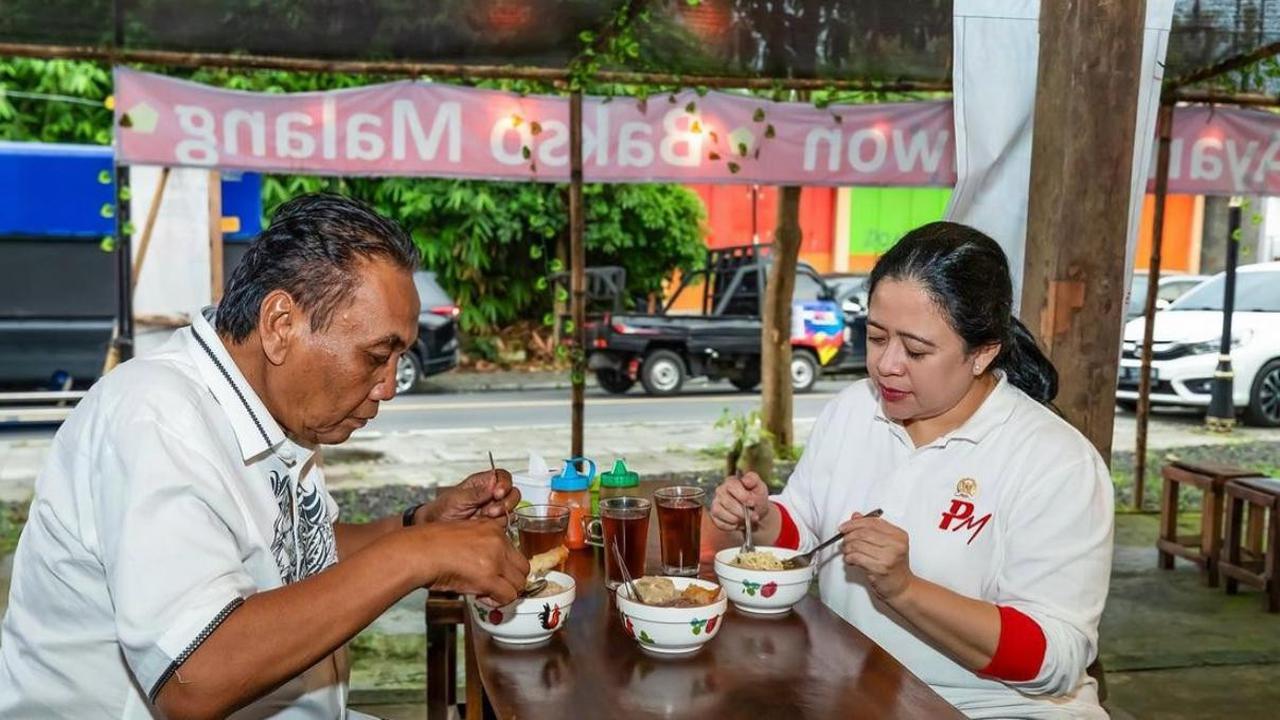 Ketua DPR RI sekaligus Ketua DPP PDIP Puan Maharani mengungggah foto saat makan bakso bersama Ketua Komisi III DPR RI Bambang Wuryanto alias Bambang Pacul