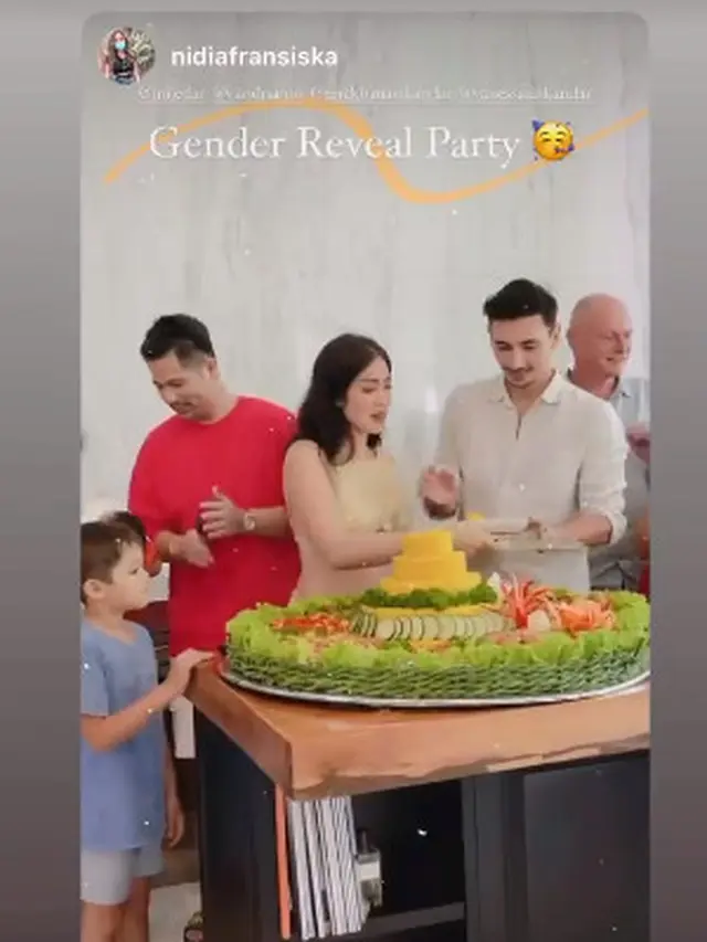 6 Momen Jessica Iskandar dan Vincent Verhaag Umumkan Jenis Kelamin Anak