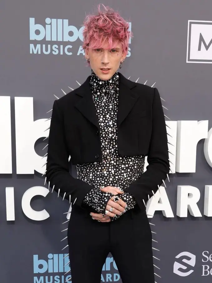 Nail Art Machine Gun Kelly