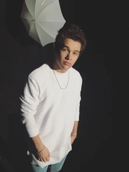 Austin Mahone, pria berparas imut ini pernah berkencan dengan Selena Gomez.  ( via instagram@austinmahone/Bintang.com