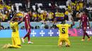Dari kubu Qatar, kekalahan 0-2 dari Ekuador menjadi rekor sepanjang sejarah Piala Dunia. Qatar menjadi tuan rumah pertama yang mengalami kekalahan di laga pembuka sejak Piala Dunia pertama pada 1930 alias 92 tahun lalu. (AP/Manu Fernandez)