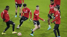 Bayern Munchen akan menjamu Salzburg pada leg kedua babak 16 besar Liga Champions 2021/2022 di Allianz Arena, Rabu, (9/3/2022). (AP/Matthias Schrader)