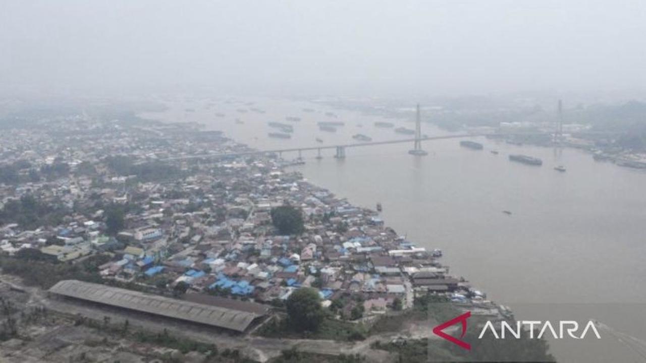 Asap Karhutla Paksa 27 Sekolah di Samarinda Alihkan Belajar ke Daring