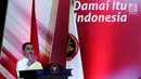 Kepala BNPT Komjen Pol Suhardi Alius memberi sambutan dalam silaturahmi mantan napi dengan korban terorisme di Jakarta, Rabu (28/2). Acara bertema 'Silaturahmi Kebangsaan Negara Kesatuan Republik Indonesia (Satukan NKRI)'. (Liputan6.com/JohanTallo)