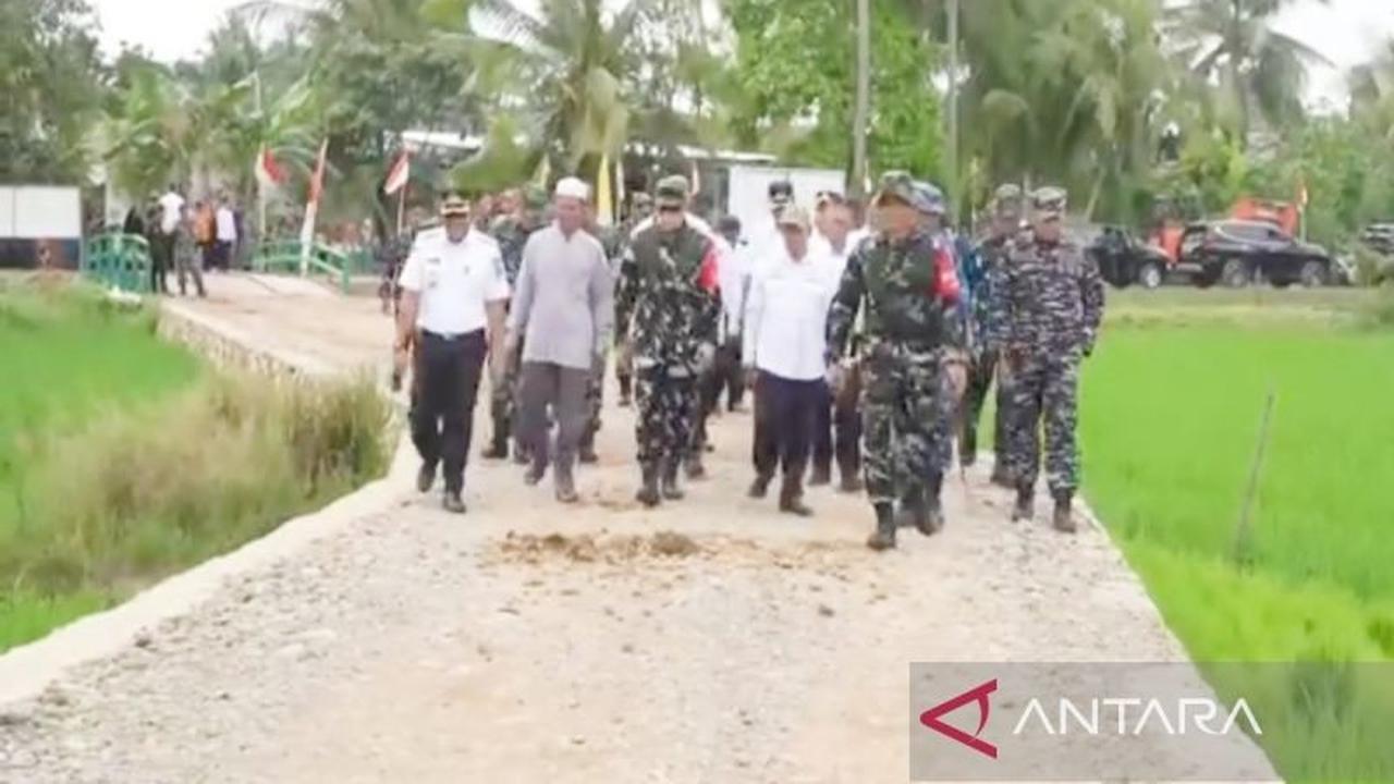 TNI Wujudkan Jalan Usaha Tani HSU, Permudah Mobilitas Petani dan Dongkrak Ekonomi Lokal