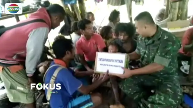 Suku Mausu Ane di Maluku Tengah yang kelaparan hingga menewaskan tiga orang, dapat kiriman bantuan makanan dari TNI.