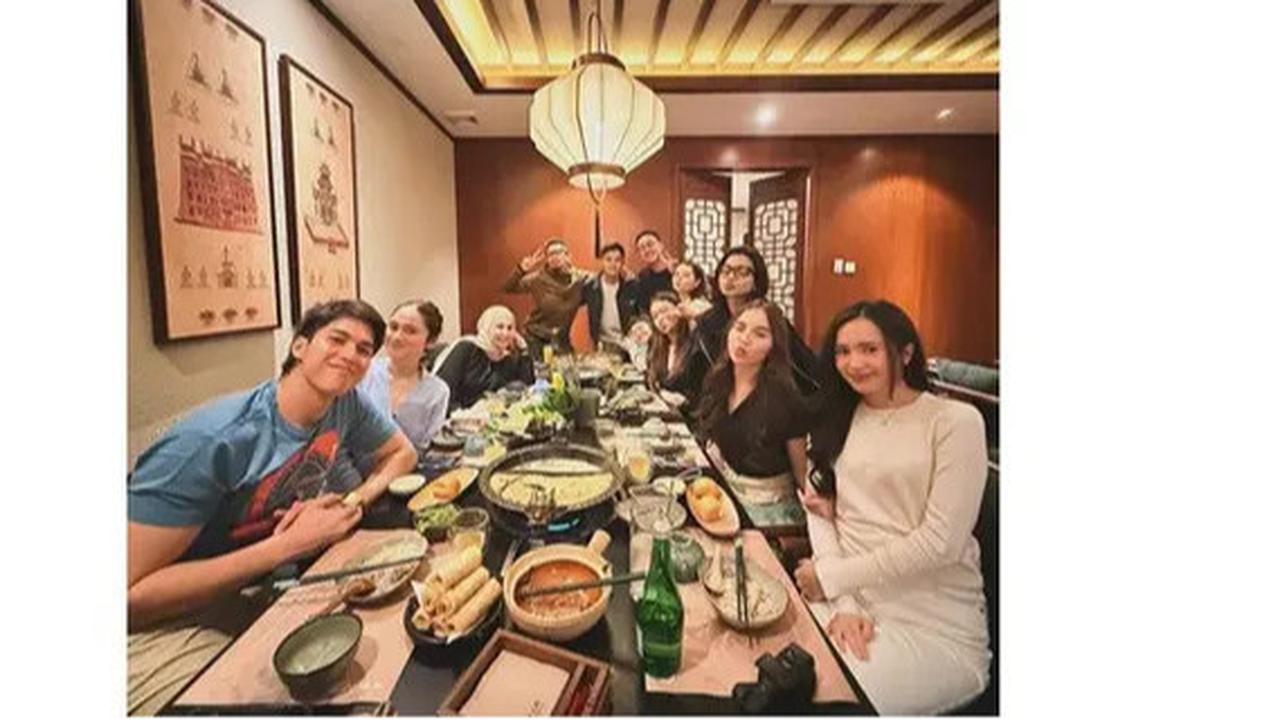 6 Potret Keseruan Sahur Bareng Pemain Sinetron 'Mermaid in Love', Ada El Rumi Temani Syifa Hadju