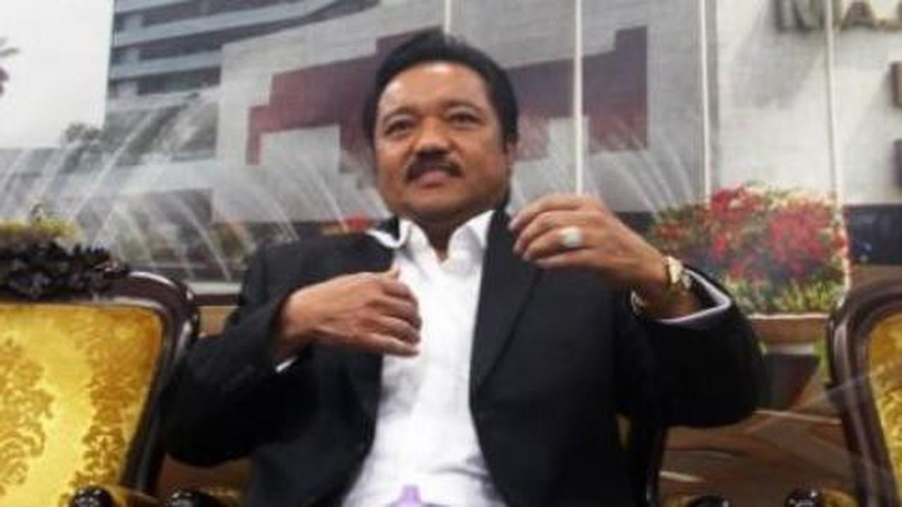 Disebut Dahlan peras BUMN, Idris Laena penuhi panggilan BK