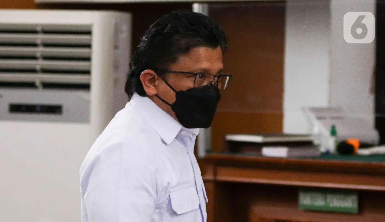 <p>Terdakwa kasus dugaan pembunuhan berencana Nofriansyah Yosua Hutabarat atau Brigadir J, Ferdy Sambo saat akan mengikuti sidang lanjutan di PN Jakarta Selatan, Jakarta, Selasa (31/1/2023). Sebelumnya dalam sidang replik, JPU meminta majelis hakim menolak seluruh nota pembelaan para terdakwa. (Liputan6.com/Herman Zakharia)</p>