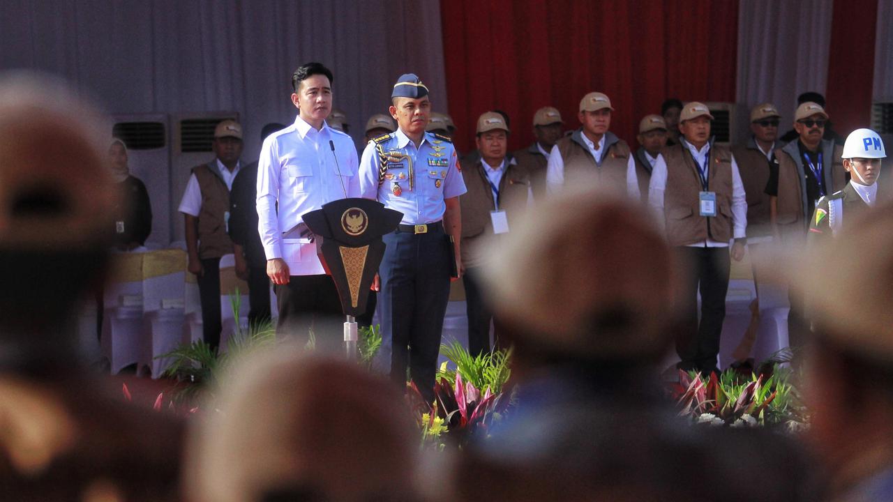 FOTO: Momen Wapres Gibran Pimpin Apel Siaga Pengawasan Pilkada 2024, Minta Bawaslu Tegas dan Adil