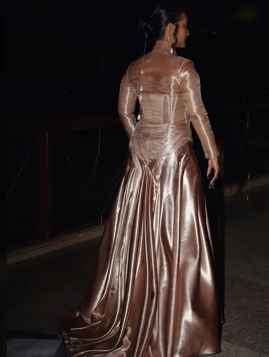 (Instagram/tarabasro)