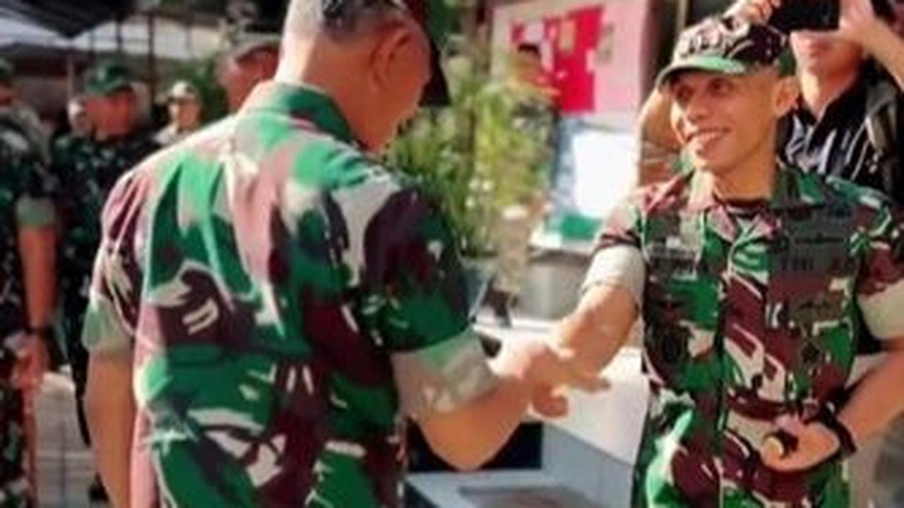 Salam Komando Curi Perhatian