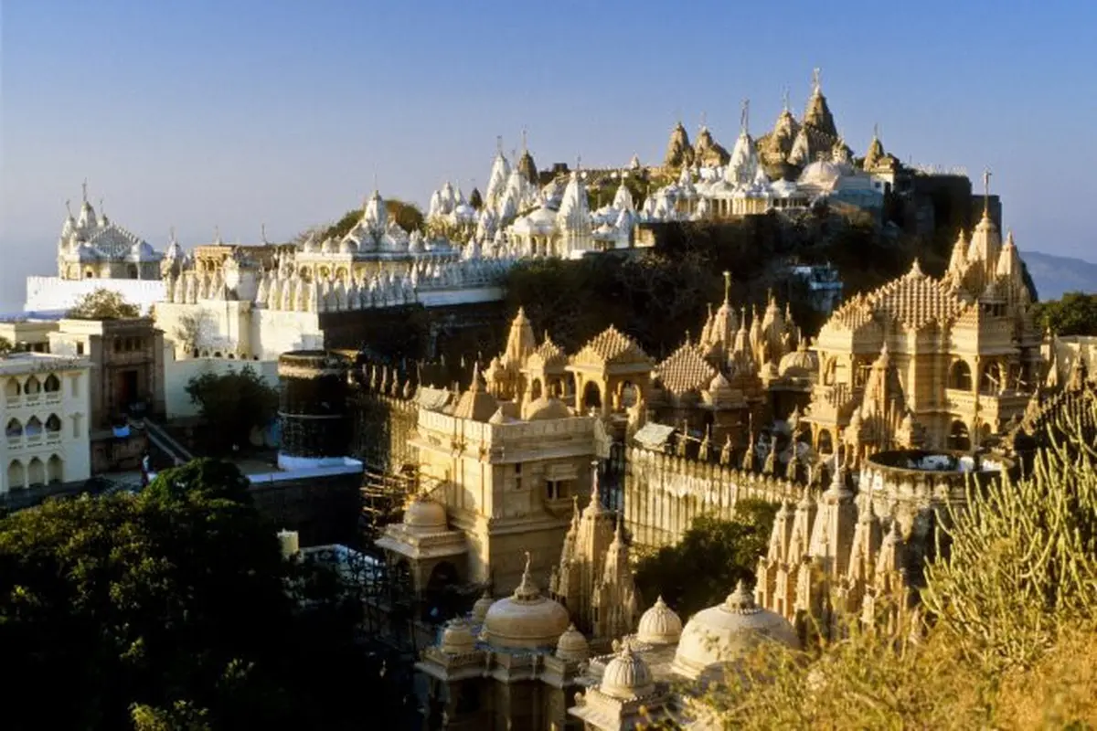 Palitana, kota vegetarian pertama di dunia.