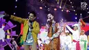 Suasana kemeriahan Konser Energi Asian Games 2018 di Studio 6 Indosiar, Jakarta, Kamis (8/3). (Liputan6.com/Faizal Fanani)