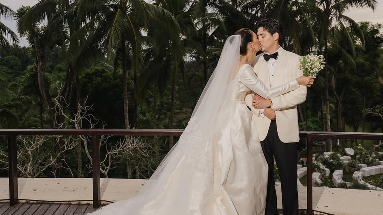 Bouquet Bunga Seharga Motor, Ini Makna Mendalam di Balik Bunga Lily of The Valley Pilihan Luna Maya di Hari Pernikahannya