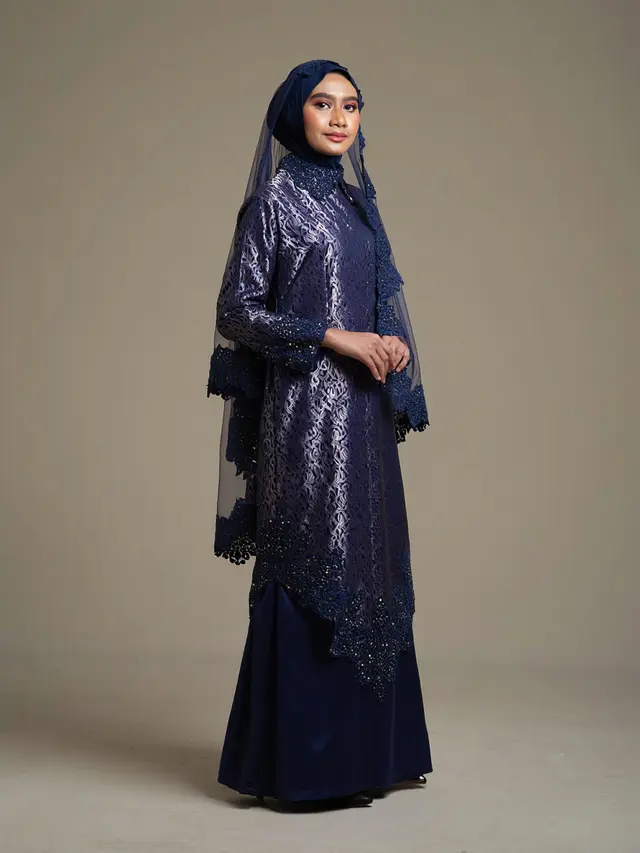 Gamis Biru Navy Kombinasi Brokat Silver