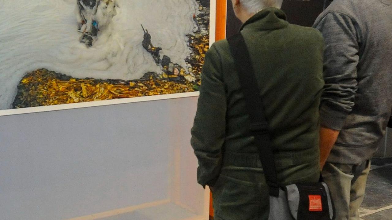 Salah satu foto yang ditampilkan dalam pameran World Press Photo 2024 adalah karya fotografer merdeka.com, Arie Basuki.&nbsp;Foto: Merdeka.com/Arie Basuki