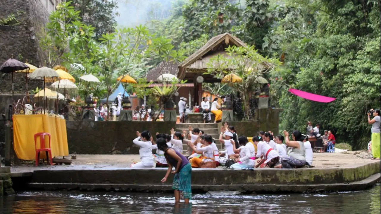 Bali/BookRetreats.com