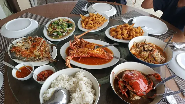 Rekomendasi Tempat Makan Ikan Bakar di Manado