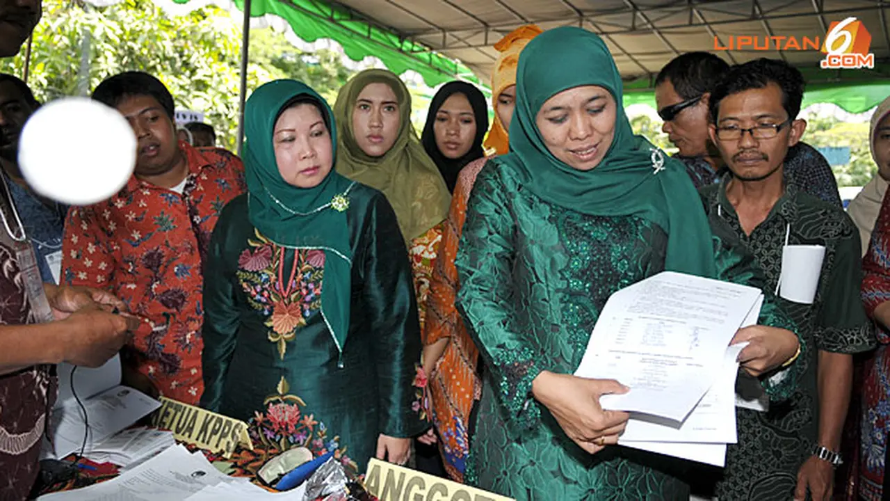 khofifah-menang-130829b.jpg