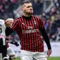 Penyerang AC Milan, Ante Rebic, berhasil mencetak dua gol sekaligus membantu timnya menang 3-2 atas Udinese pada laga pekan ke-20 Serie A, di San Siro, Minggu (19/1/2020). (AFP/Marco Bertorello)