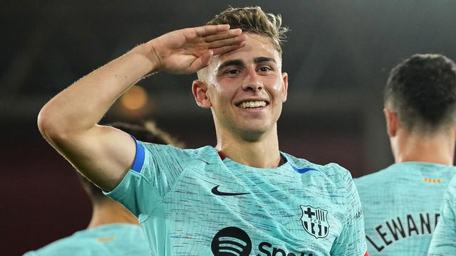 Foto: Penampilan Memukau Fermin Lopez, Borong 2 Gol dan Bawa Barcelona Taklukkan Almeria