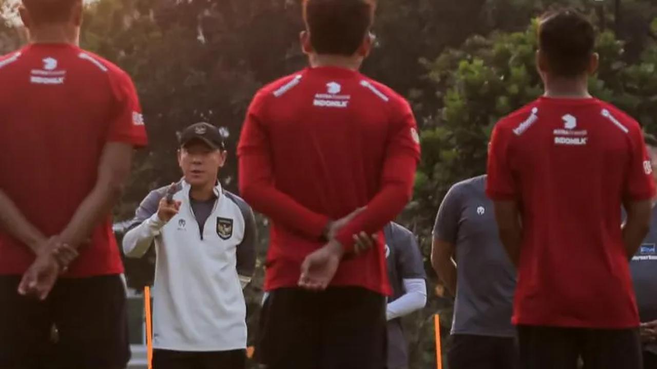 Latihan perdana jelang berhadapan dengan Brunei Darussalam itu diikuti 26 pemain Timnas Indonesia.
