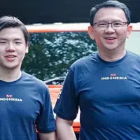Ahok dan putra sulungnya, Nicholas Sean. (dok. Instagaram @basukibtp/https://www.instagram.com/p/B1AyrXSBhAQ/Putu Elmira)