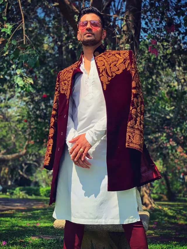 Pernah Dikabarkan dekat dengan Jedar, Ini 6 Potret Terbaru Vishal Singh