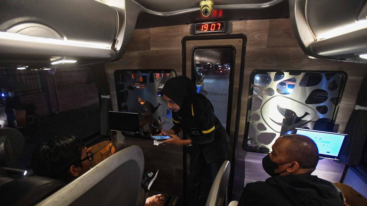 FOTO: Merasakan Sensasi Kenyamanan Bus AKAP Premium Jakarta-Madiun