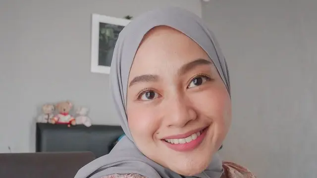 Potret Cantik Lulu Faza Adik Adly Fairuz yang Berprofesi Dokter