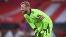 Kasper Schmeichel. Kiper Leicester City asal Denmark ini didatangkan dari Leeds United pada awal musim 2011/2012 saat masih berlaga di Championship. Membawa The Foxes promosi ke Premier League pada musim 2014/2015. Tiap pekan ia mendapat bayaran sebesar 130 ribu pounds. (AFP/Laurence Griffiths/Pool)
