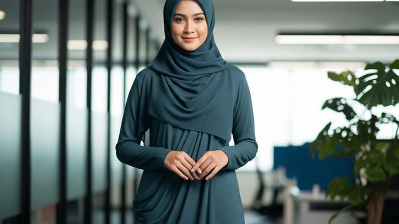 10 Gamis untuk Kerja yang Praktis dan Resmi, Inspirasi Tampil Elegan 2025