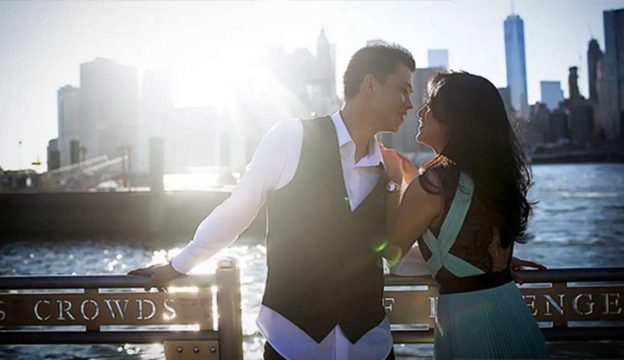 Perjalanan cinta mereka terlihat dari foto-foto yang diunggah lewat media sosial. (Via Istagram/@Fery_wijaya88)