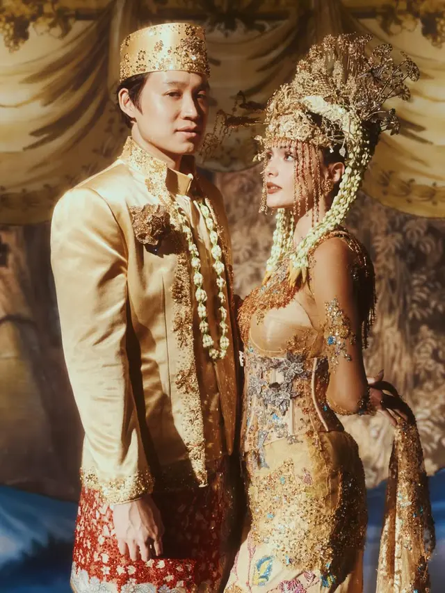 Baru Terungkap! Potret Pengantin Culture di Prewedding Amanda Rawles dan Adriel Susanteo dalam Balutan Adat Jawa dan Betawi