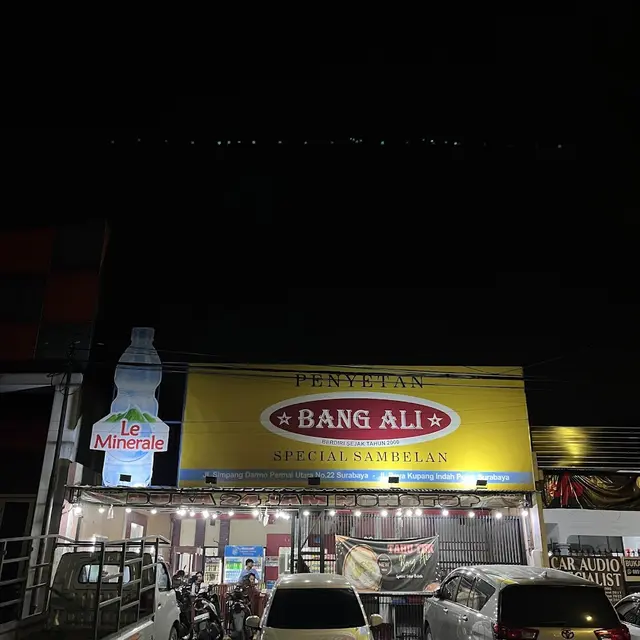 Rekomendasi Tempat Makan yang Buka 24 Jam di Surabaya