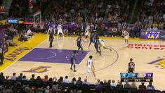 Los Angeles Lakers mengalahkan Memphis Grizzlies dengan skor 107-102 dalam lanjutan pertandingan NBA 2017-2018.