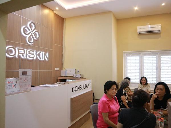 Oriskin Malang | Foto: copyright vemale.com/wnd