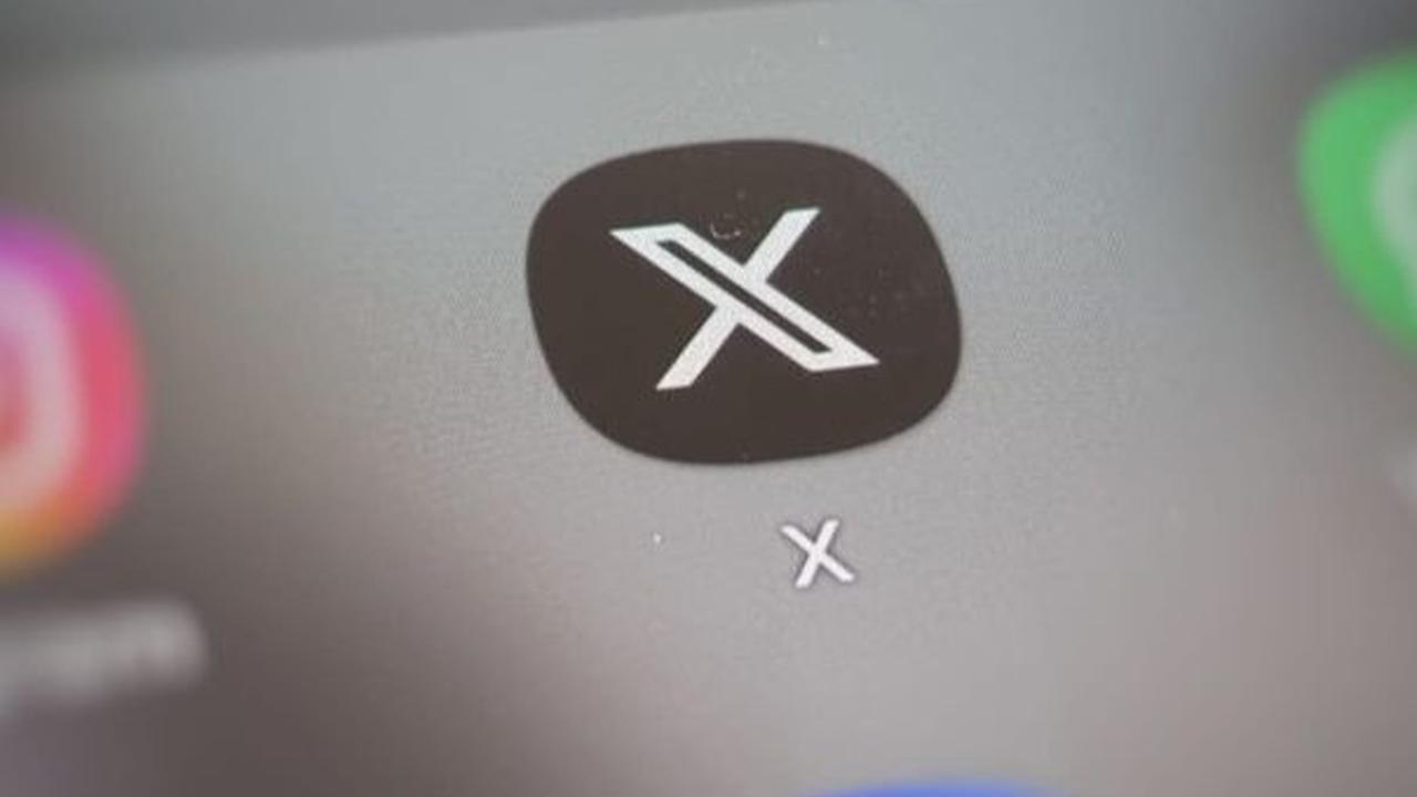 Dengan demikian, meski kini logo Twitter telah berubah menjadi "X" di App Store, namun nama platform yang ditunjukkan tetaplah Twitter.