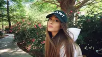 Dalam sebuah wawancara, Ariana Grande membuka arti lagu Get Well Soon untuknya. (instagram/arianagrande)